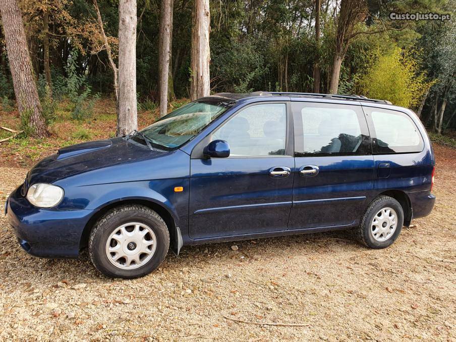 Kia Carnival 2.9tdi 7lugares Outubro/00 - à venda -