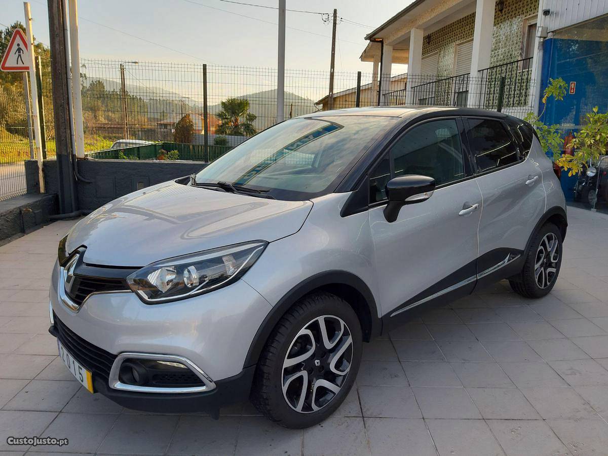 Renault Captur 1.5 DCI INTENSE Outubro/15 - à venda -