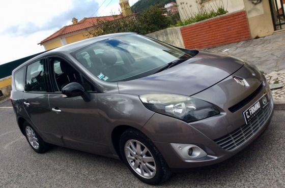 Renault Grand Scénic 1.6 dCI Dynamique S - Carlos Firmino,