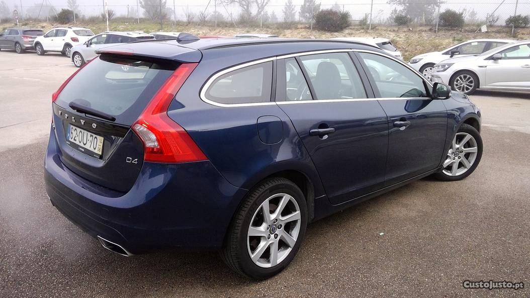 Volvo V60 Dcv-Nacional Junho/14 - à venda - Ligeiros