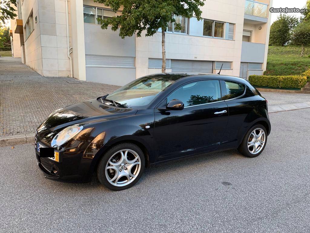 Alfa Romeo Mito Nacional Fevereiro/10 - à venda - Ligeiros