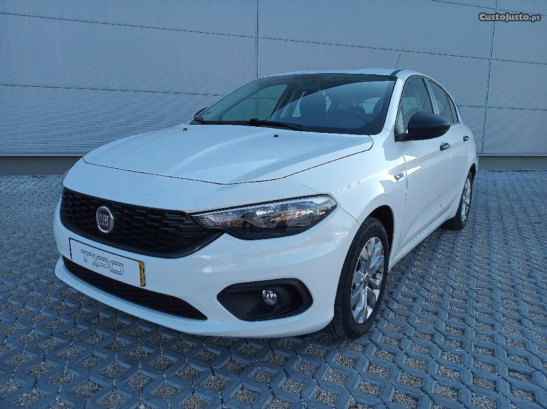 Fiat Tipo 1.3 Mjet POP Setembro/19 - à venda - Ligeiros