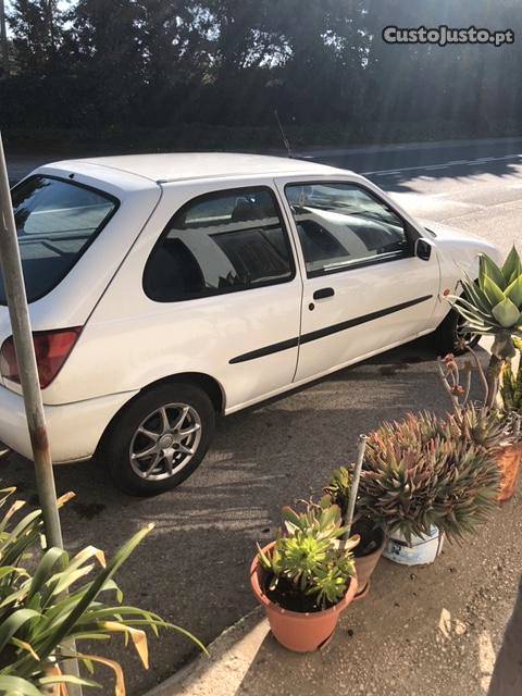 Ford Fiesta turbo boss 1.8 Fevereiro/00 - à venda -