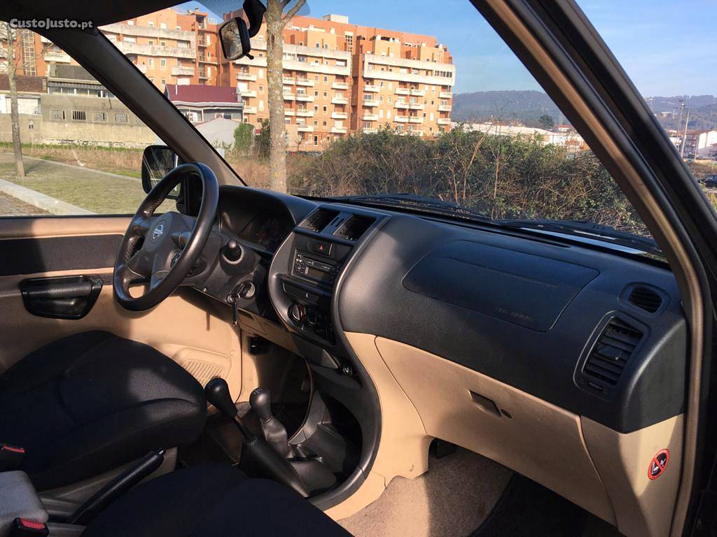 Nissan Terrano 2.7TDI Fevereiro/94 - à venda - Pick-up/