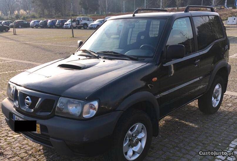 Nissan Terrano II 2.7TDI Van Sport Fevereiro/04 - à venda -