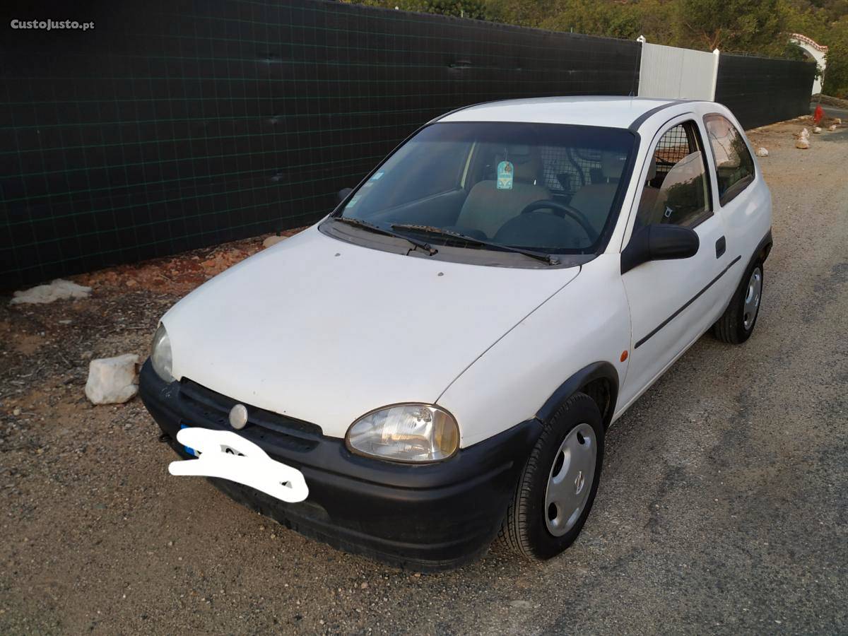 Opel Corsa 1.7Diesel Isuzu Fevereiro/97 - à venda -