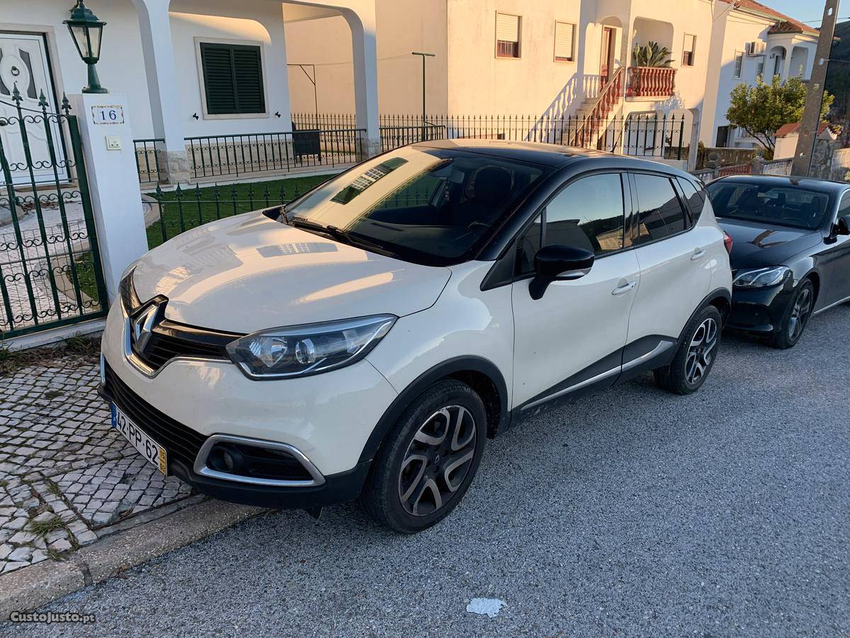 Renault Captur Dci Março/15 - à venda - Ligeiros