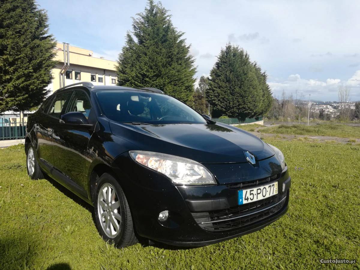 Renault Mégane 1.5 dci sportourer Outubro/10 - à venda -