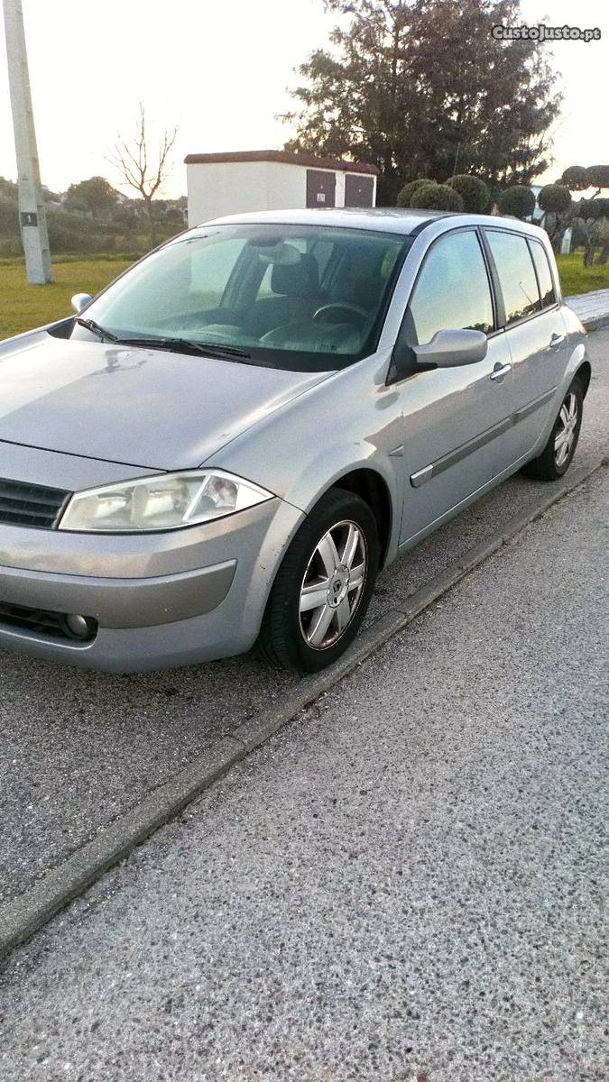 Renault Mégane 1.5dci Fevereiro/04 - à venda - Ligeiros