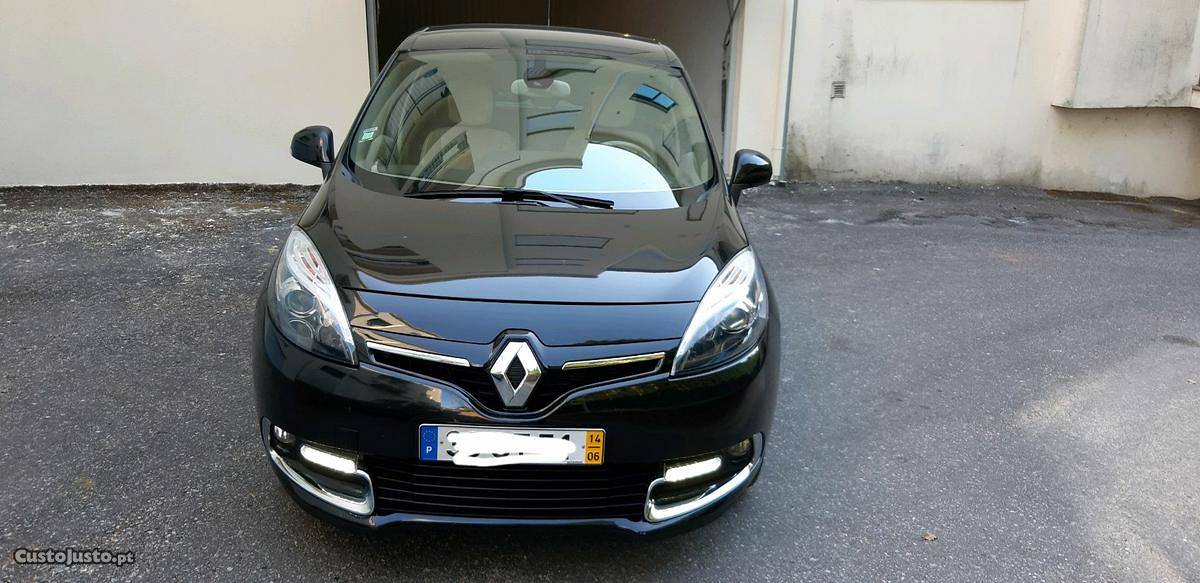 Renault Scénic SS Exclusive Junho/14 - à venda -