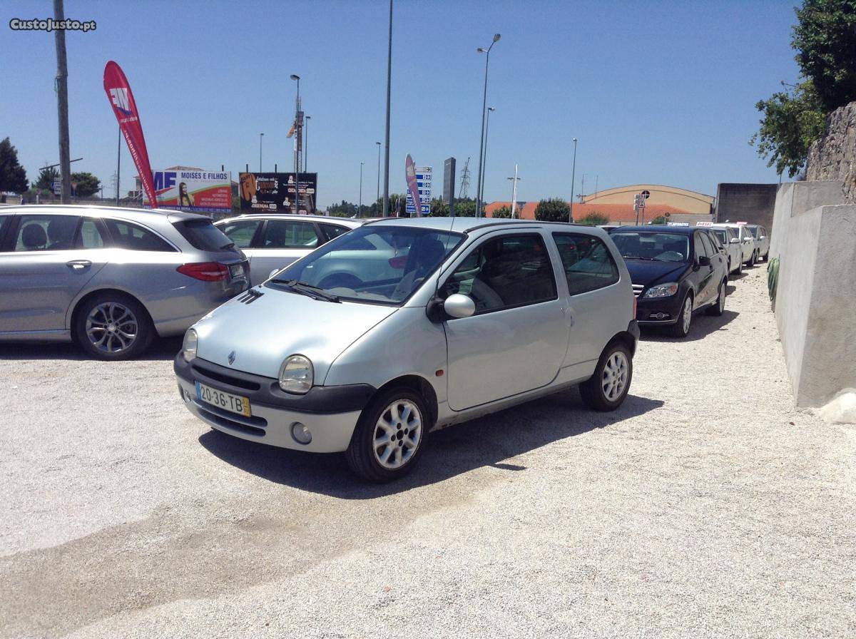 Renault Twingo Tronic Fevereiro/02 - à venda - Ligeiros