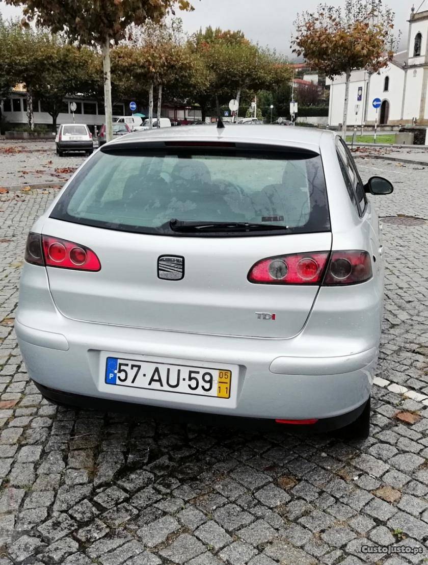 Seat Ibiza  tdi 80 cv Novembro/05 - à venda - Ligeiros