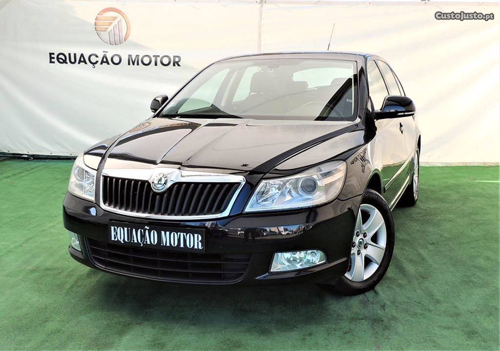 Skoda Octavia 1.6 TDi 105cv Elegan Julho/10 - à venda -