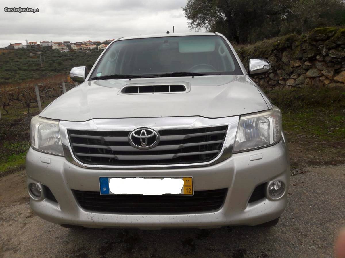 Toyota Hilux Tracker Cab Dupla Dezembro/11 - à venda -