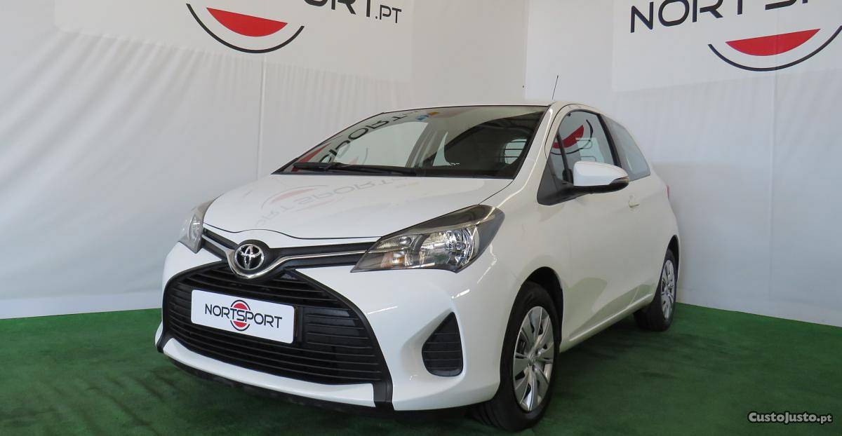 Toyota Yaris BIZZE 1.4 D4D 90 CV Janeiro/16 - à venda -