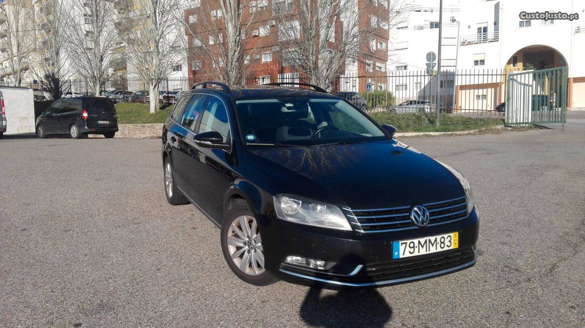 VW Passat Variant Novembro/11 - à venda - Ligeiros