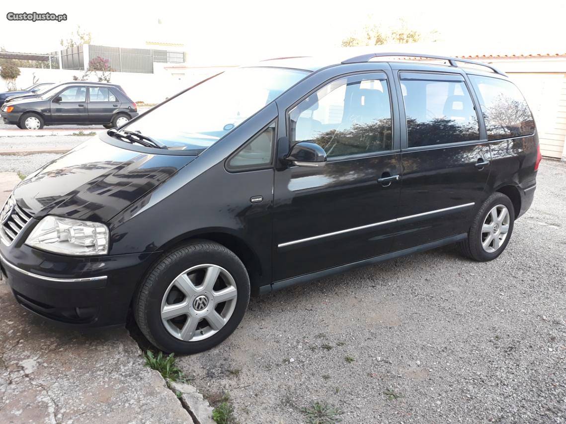 VW Sharan 7 lugares Julho/04 - à venda - Ligeiros