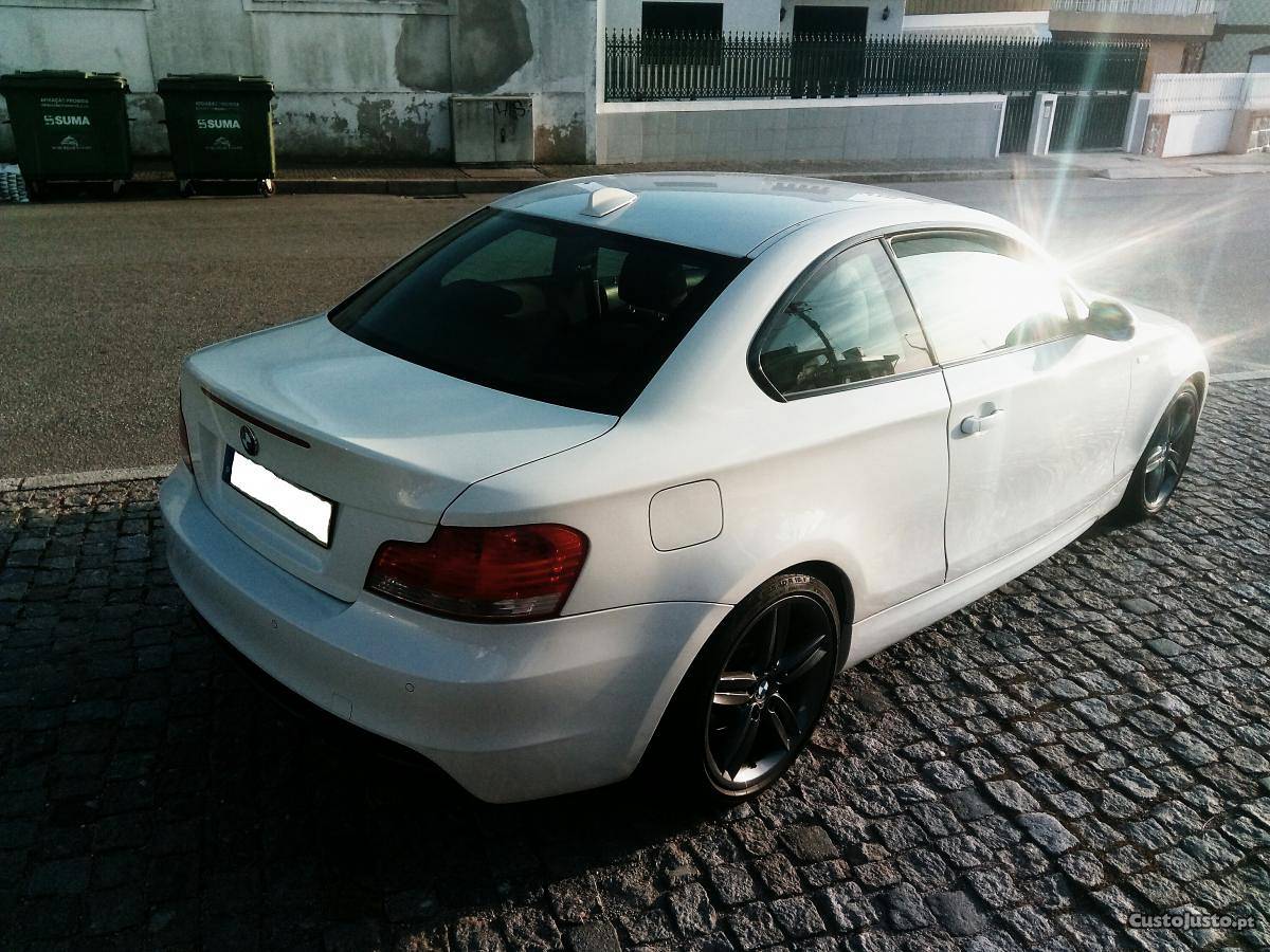 BMW 120 d coupe Full Pack M Janeiro/11 - à venda -
