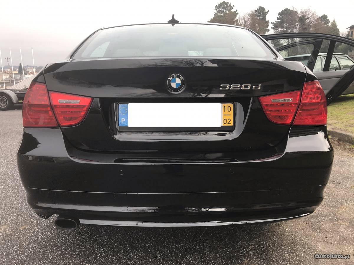 BMW 320 d lci sport nacional Fevereiro/10 - à venda -