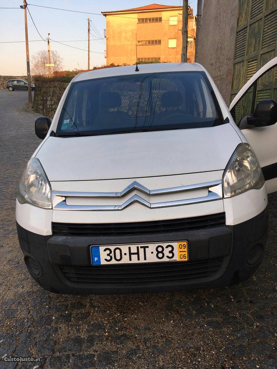 Citroën Berlingo 1.6 HDI aceito troca Junho/09 - à venda -