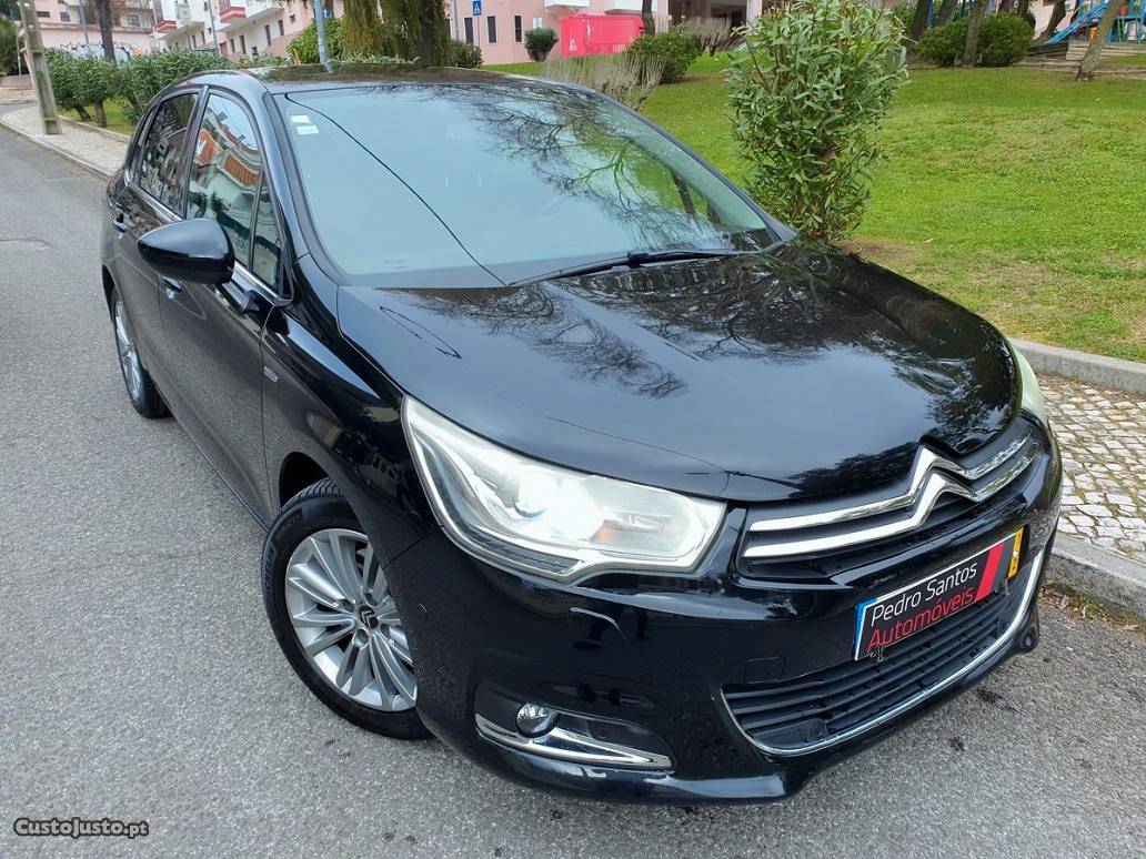 Citroën C4 1.6 E-HDi Exclusive Dezembro/11 - à venda -