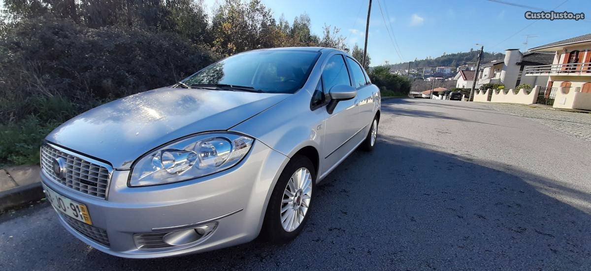 Fiat Linea Cdti.Sport.Ac Dezembro/10 - à venda - Ligeiros