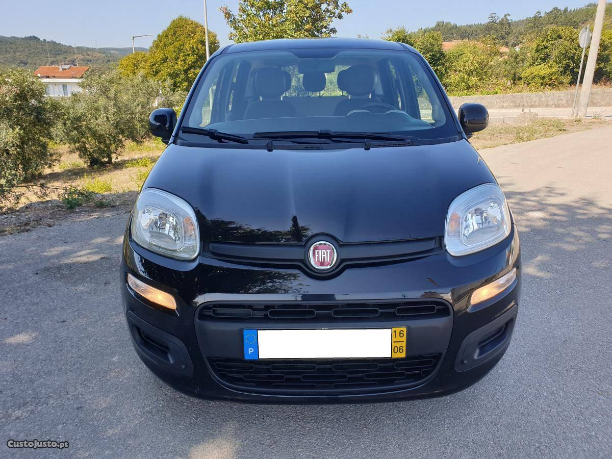 Fiat Panda 1.2 lounge Junho/16 - à venda - Ligeiros