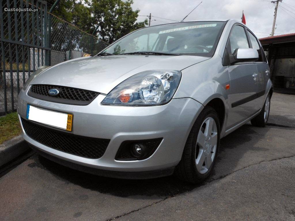 Ford Fiesta 1.4TDCi Naci 113mlKM Março/08 - à venda -