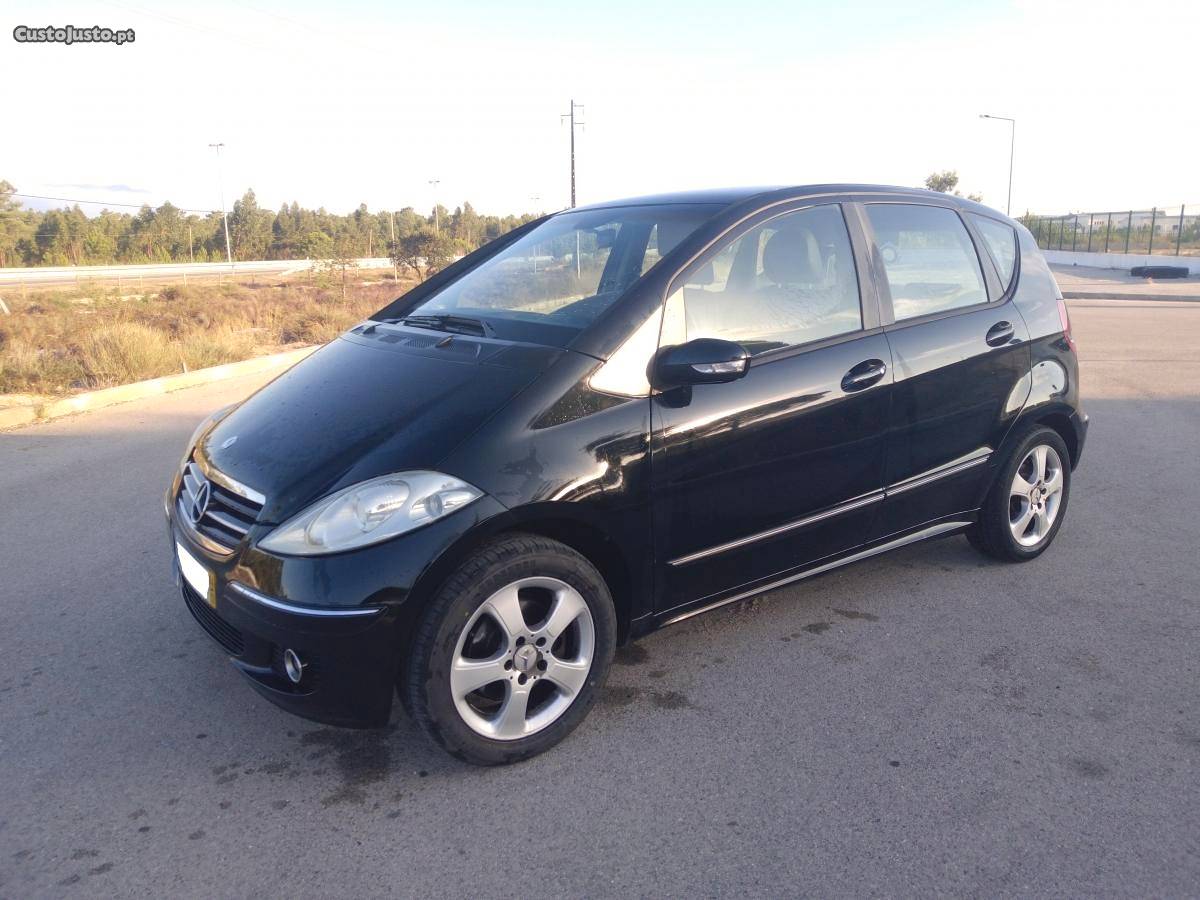 Mercedes-Benz A  cc 109 cv Dezembro/04 - à venda -