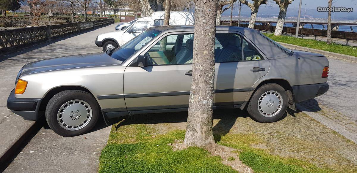 Mercedes-Benz E 230 Classe E Janeiro/89 - à venda -