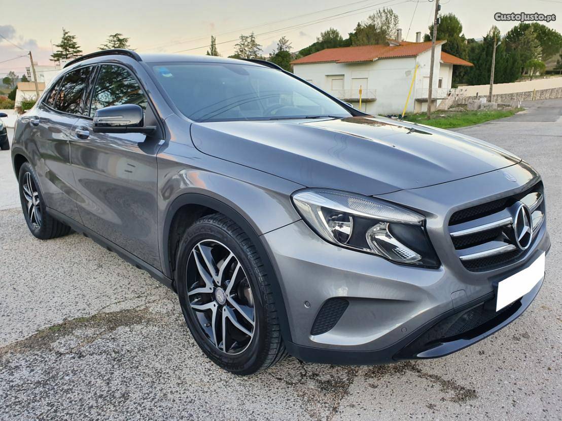 Mercedes-Benz GLA 220 CDI PACK NIGHT 1DONO Julho/15 - à