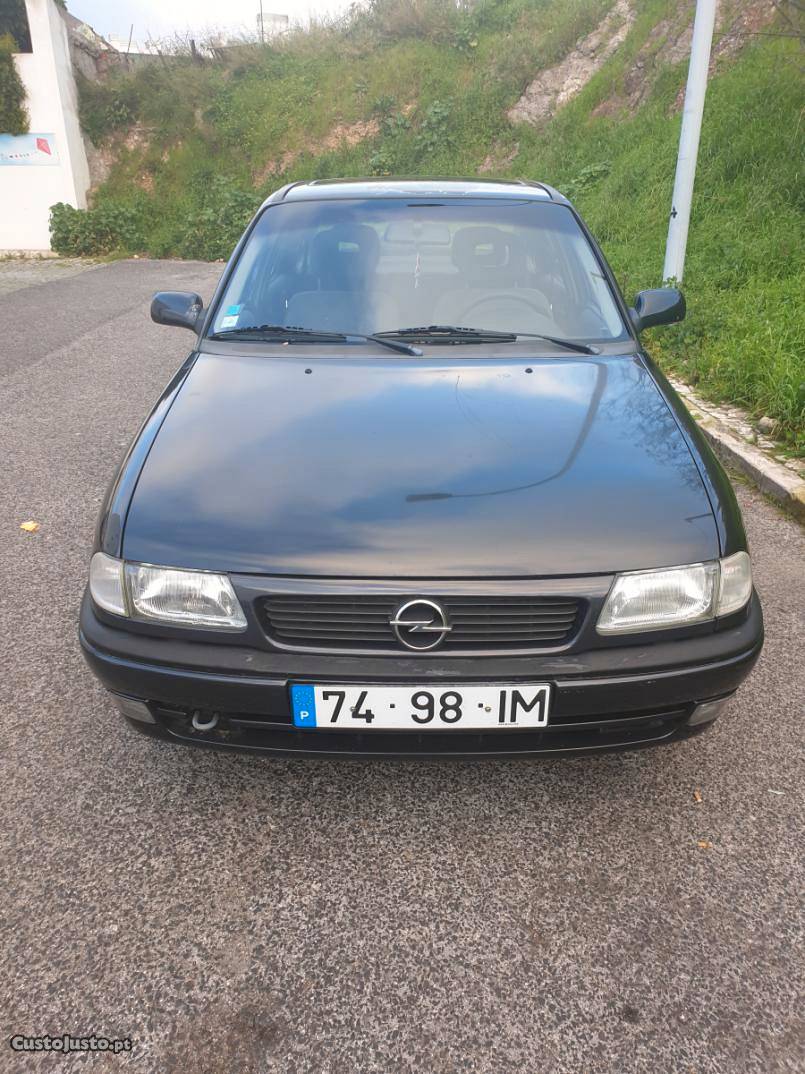 Opel Astra v ecotec Julho/97 - à venda - Ligeiros
