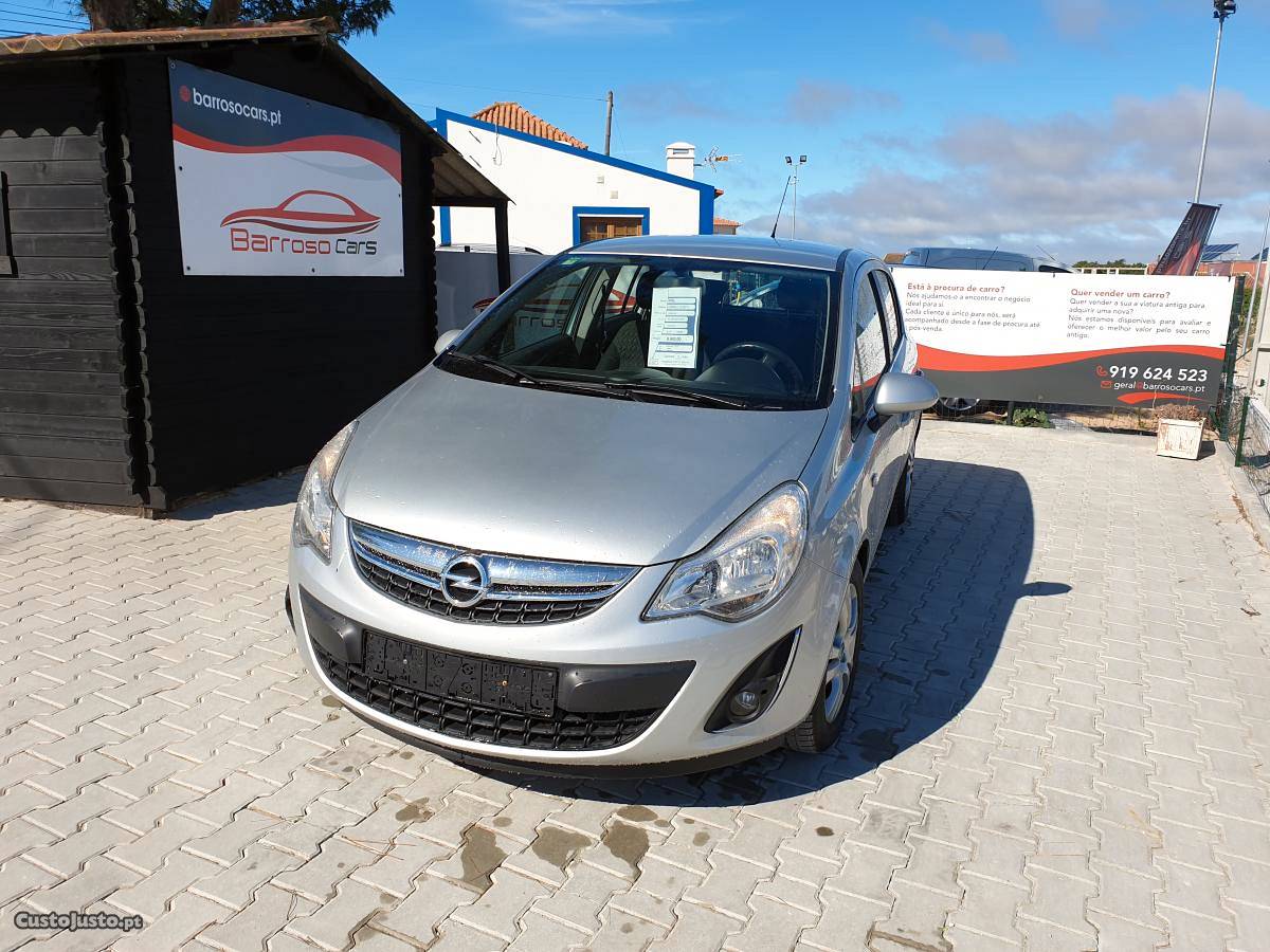 Opel Corsa 1.3 CDTI Fevereiro/13 - à venda - Ligeiros