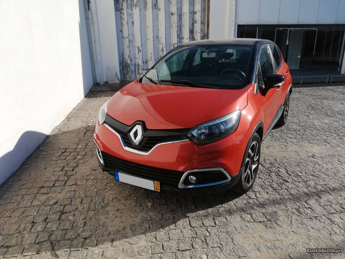 Renault Captur 1.5 DCi Abril/15 - à venda - Ligeiros