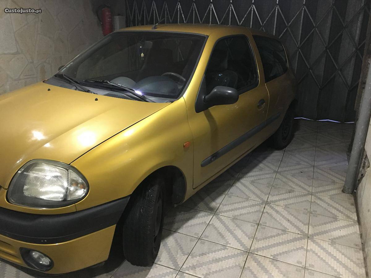 Renault Clio RT Maio/98 - à venda - Ligeiros Passageiros,