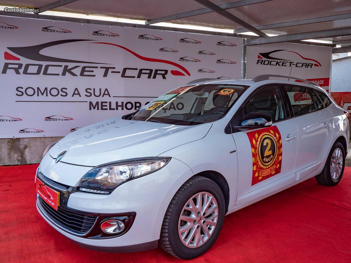 Renault Mégane Sport Tourer Bose Julho/13 - à venda -