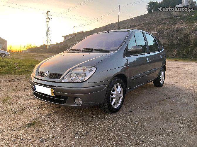 Renault Scénic 1.4i Conquest Janeiro/03 - à venda -