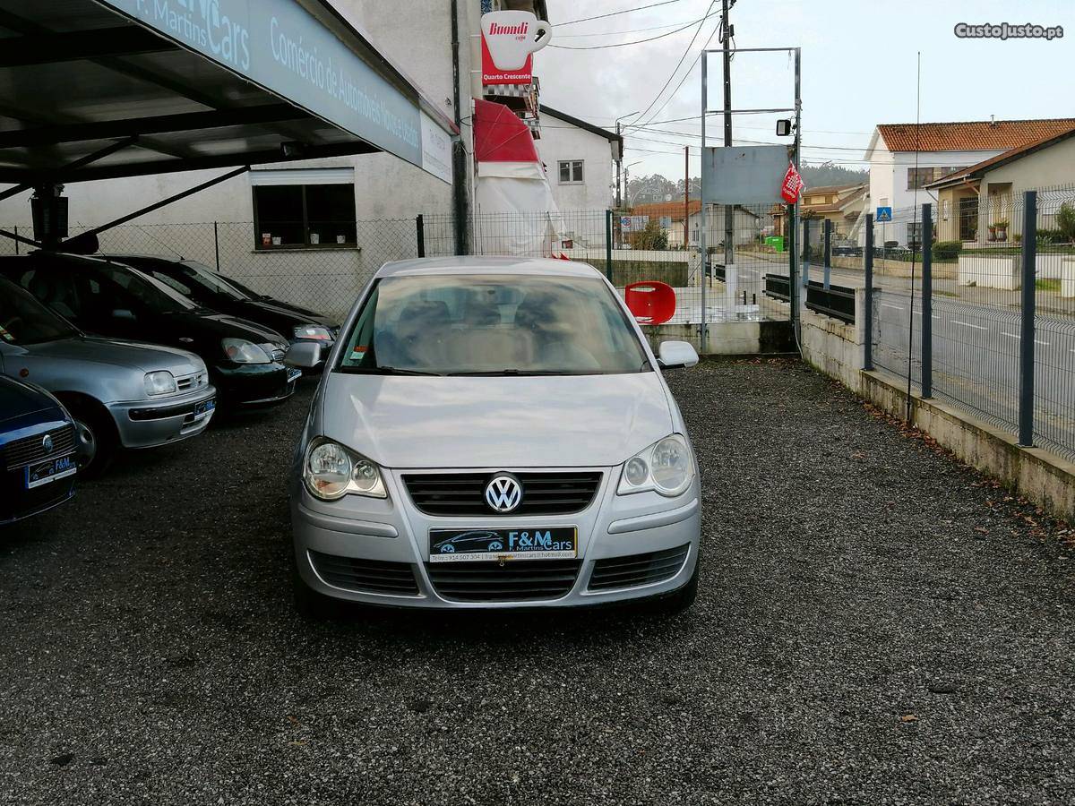VW Polo 1.2 Junho/05 - à venda - Ligeiros Passageiros,