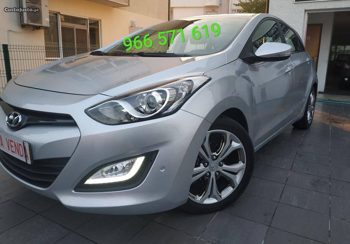 Hyundai i CRDI Maio/12 - à venda - Ligeiros