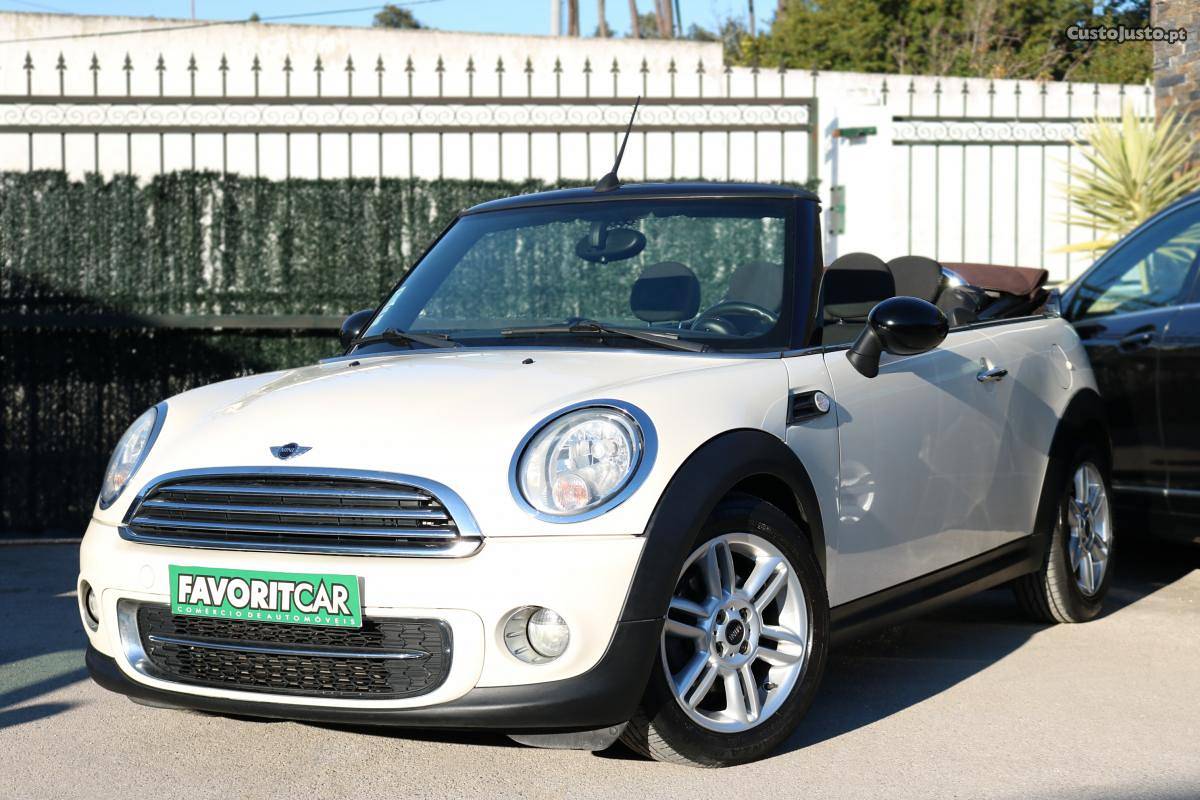 MINI Cooper 1.6 D Cabrio Março/11 - à venda - Ligeiros