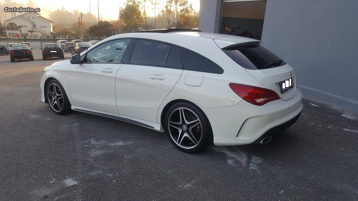 Mercedes-Benz CLA 200 Topo extras AMG Novembro/15 - à venda