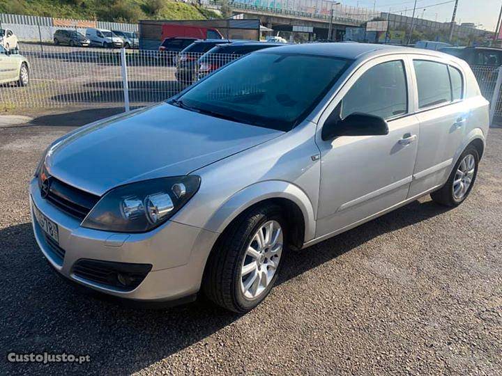 Opel Astra 1.3 cdti Enjoy Julho/05 - à venda - Ligeiros