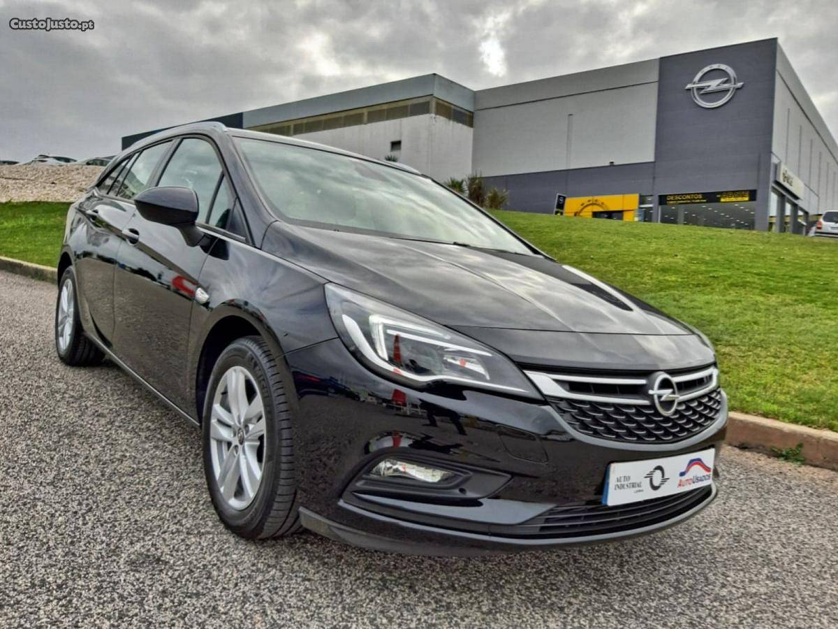 Opel Astra CDTI EDITION ACTIVE Abril/18 - à venda -