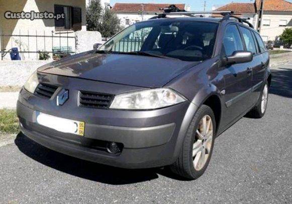 Renault Mégane Previlege Julho/04 - à venda - Ligeiros