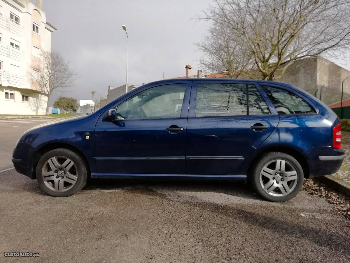 Skoda Fabia  cv break Fevereiro/01 - à venda -