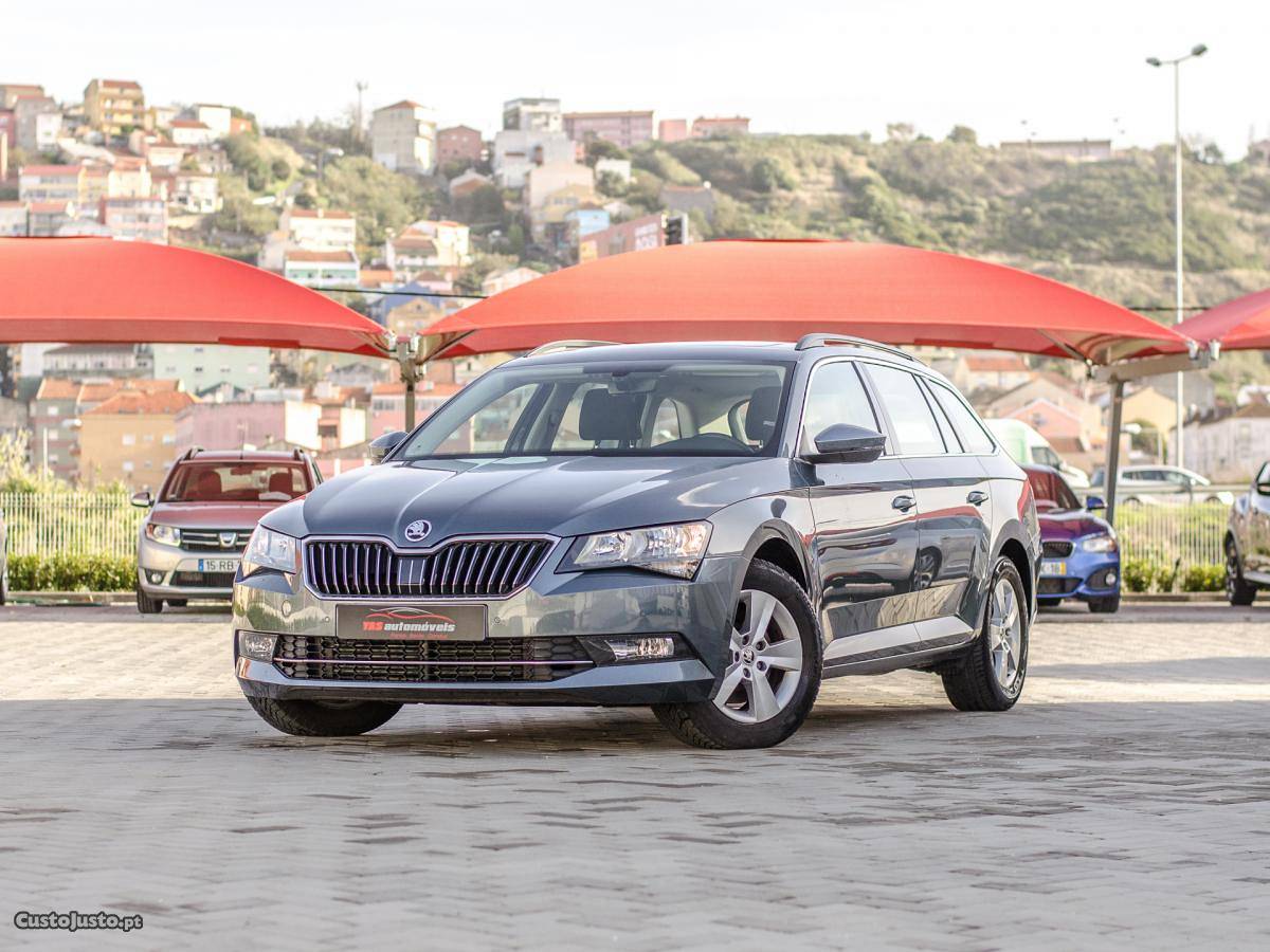 Skoda Superb 1.6 TDi Ambition Setembro/16 - à venda -