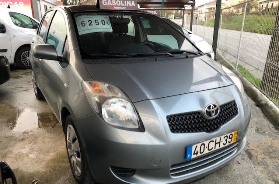 Toyota Yaris 1.0 - Fredycar de Frederico Almeida