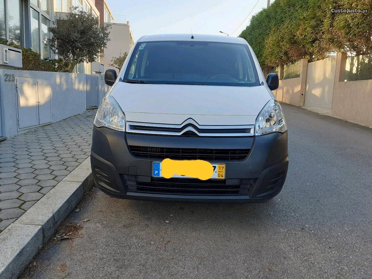 Citroën Berlingo Bluehdi 3 Lugares Abril/17 - à venda -