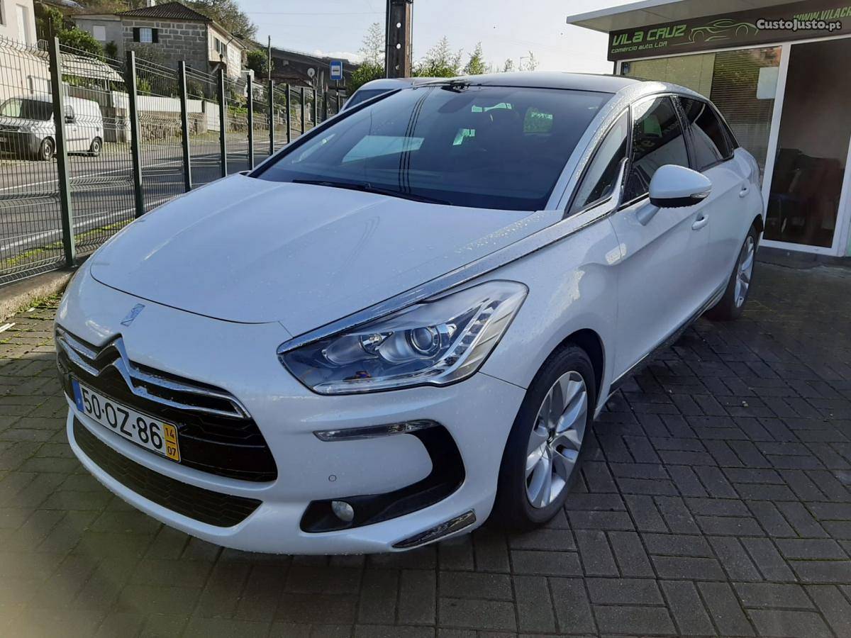 Citroën DS5 1.6 HDI Julho/14 - à venda - Ligeiros