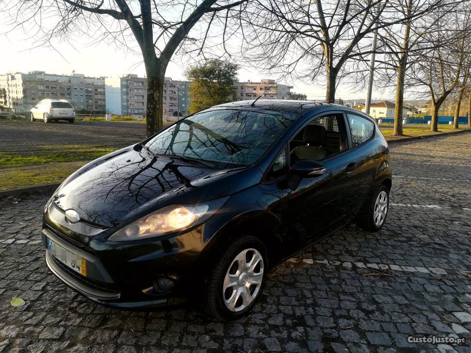 Ford Fiesta 1.4 tdci / Bluetooth Janeiro/10 - à venda -
